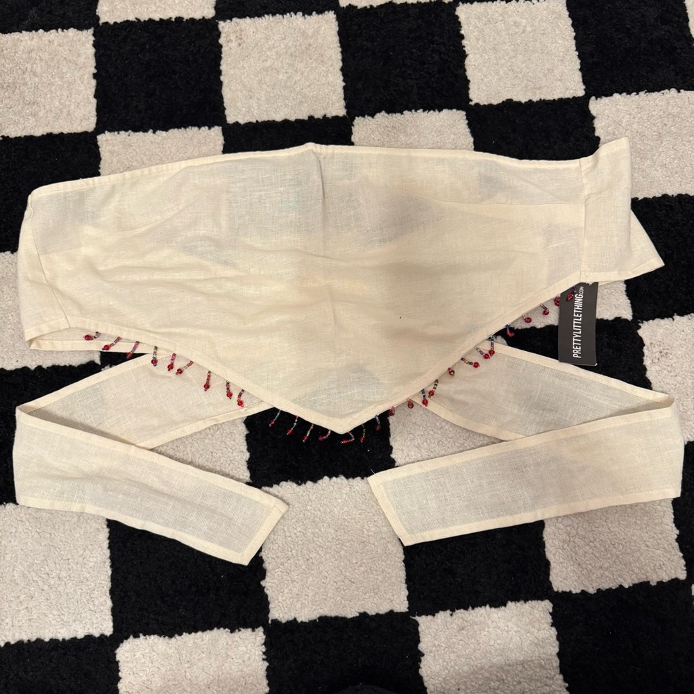 Pretty Little Thing Cream Beaded Tassel Hankey Tie Top